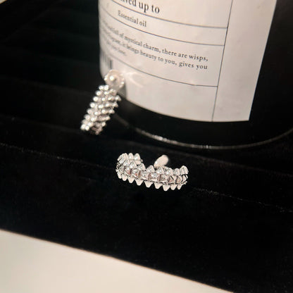 [Liorra]CLASH SMALL HOOP EARRINGS