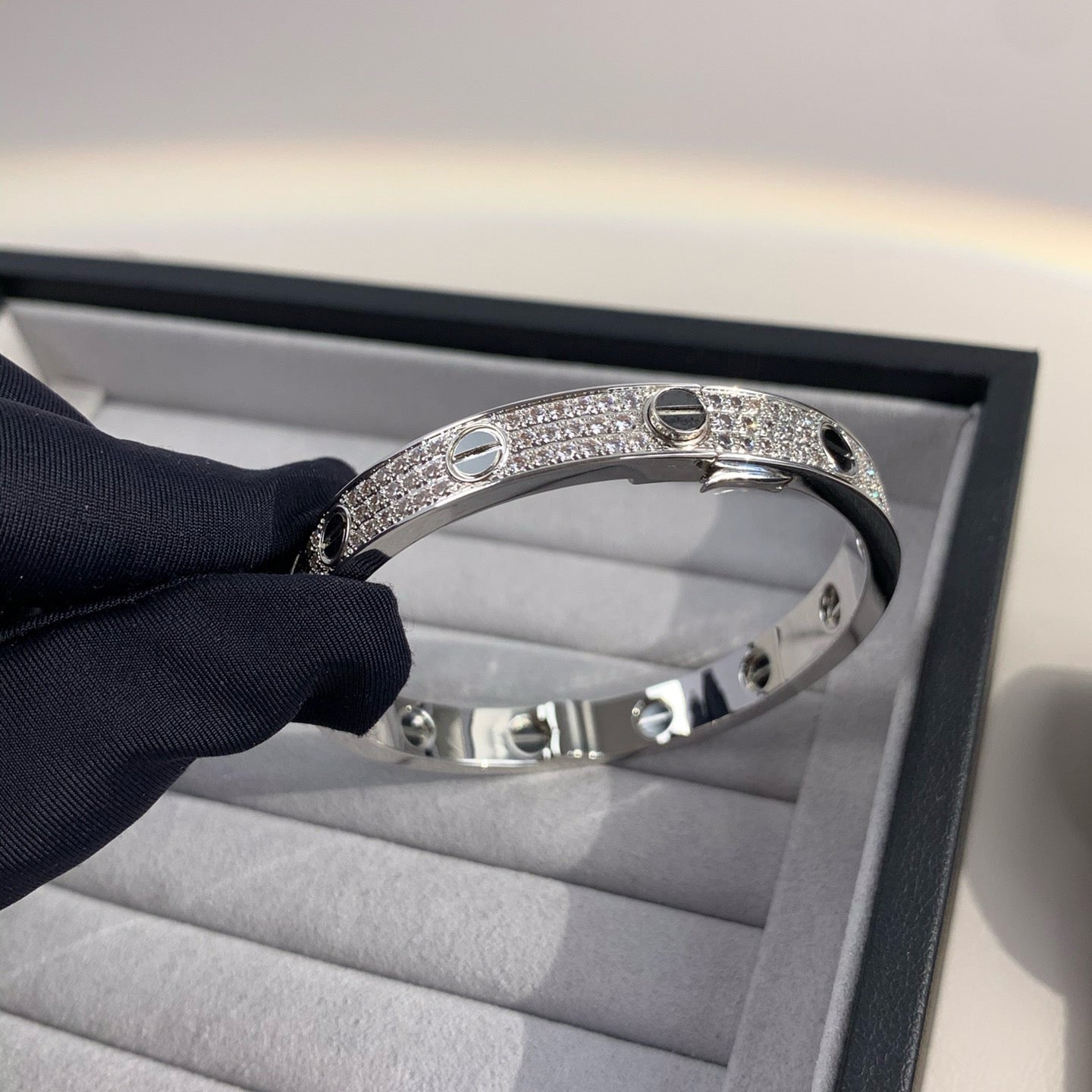 [Liorra]LOVE BRACELET 6.1MM DIAMOND-PAVED CERAMIC