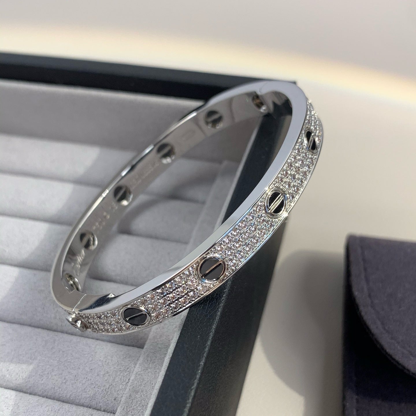 [Liorra]LOVE BRACELET 6.1MM DIAMOND-PAVED CERAMIC