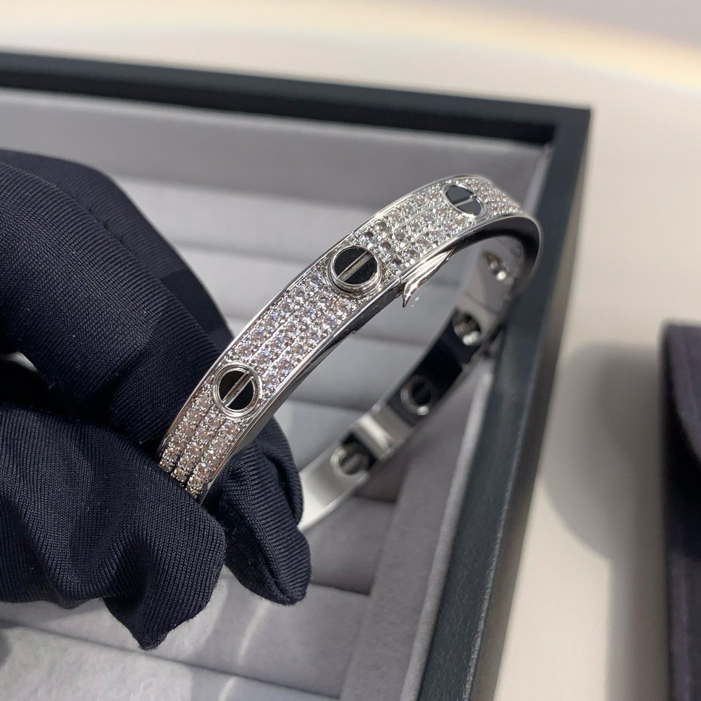 [Liorra]LOVE BRACELET 6.1MM DIAMOND-PAVED CERAMIC