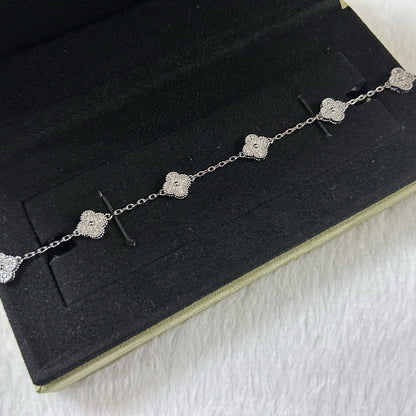 [Liorra]CLOVER 6 MOTIF DIAMOND BRACELET