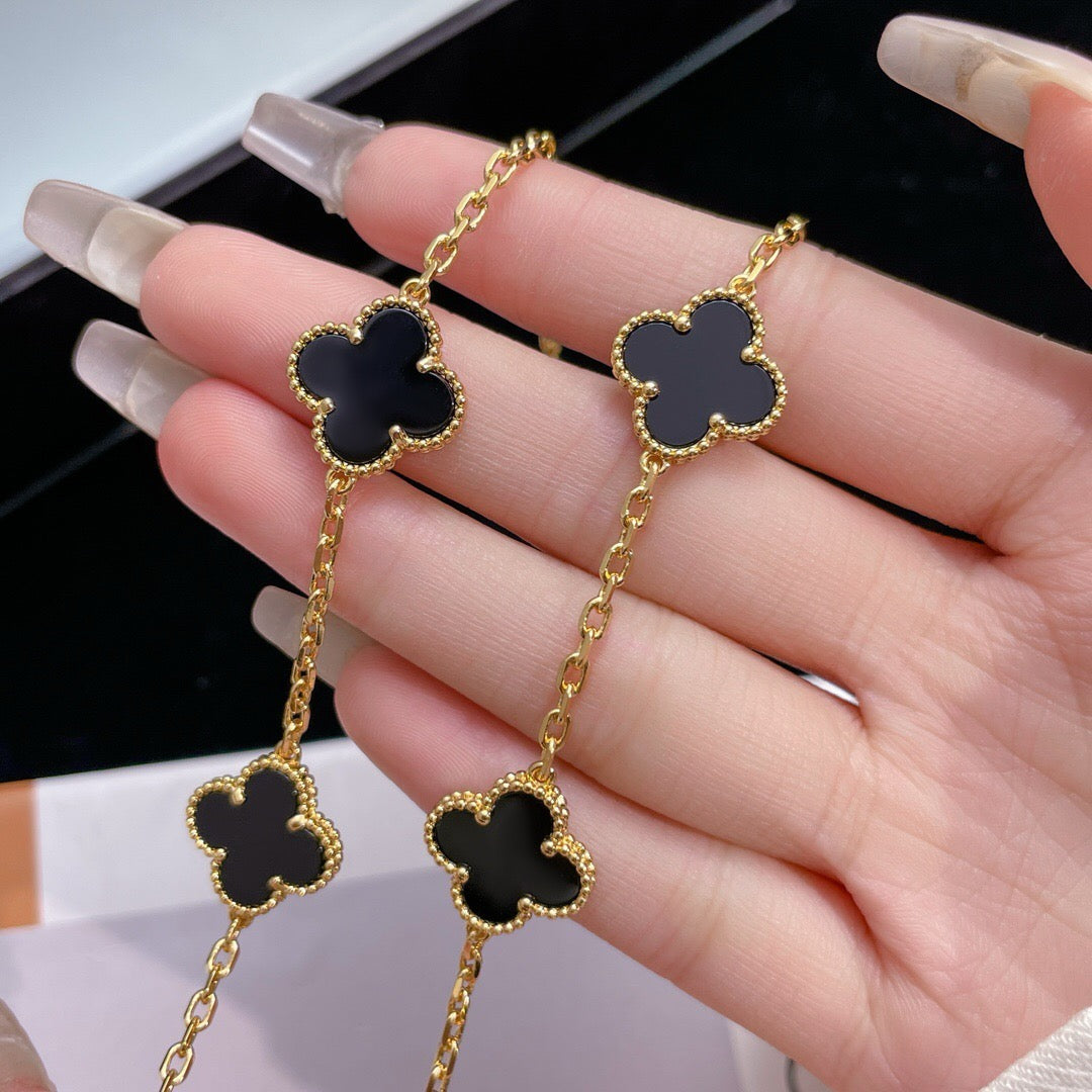 [Liorra]CLOVER 10 MOTIFS ONYX NECKLACE