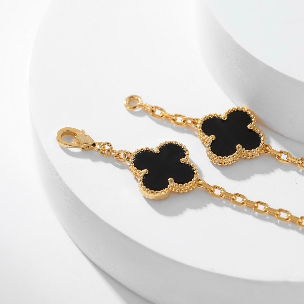 [Liorra]CLOVER 10 MOTIFS ONYX NECKLACE
