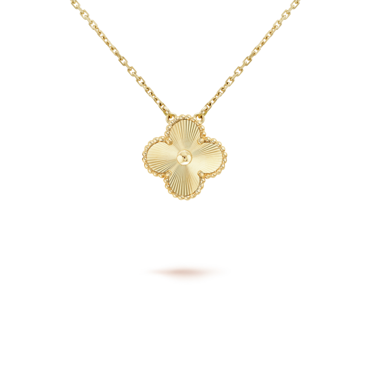 [Liorra]CLOVER 15MM LASER NECKLACE AND BOX