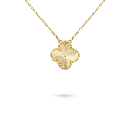 [Liorra]CLOVER 15MM LASER NECKLACE AND BOX