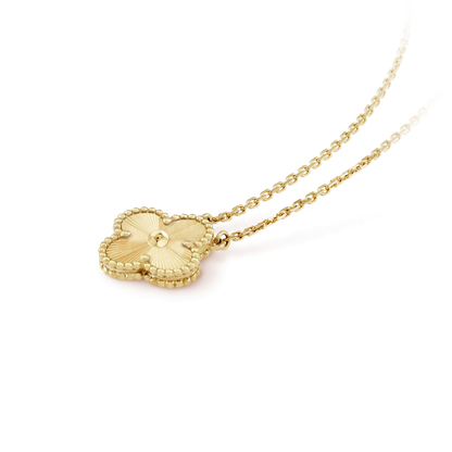[Liorra]CLOVER 15MM LASER NECKLACE