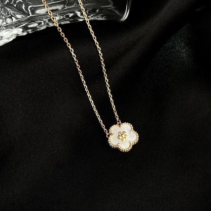 [Liorra]LUCKY  WHITE MOP  PLUM BLOSSOM NECKLACE