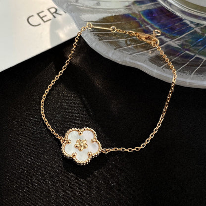 [Liorra]LUCKY WHITE MOP PLUM BLOSSOM  BRACELET