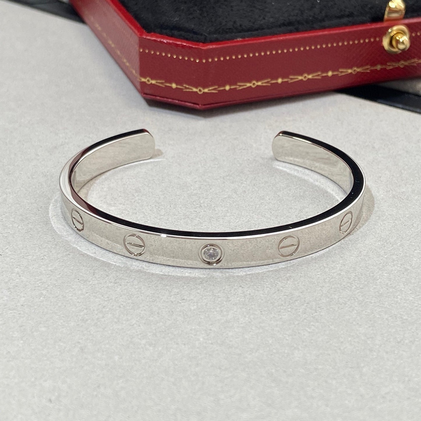 [Liorra]LOVE BRACELET 6.1MM 1 DIAMOND OPEN CUFF