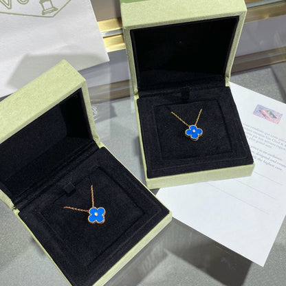 [Liorra]CLOVER 15MM DIAMOND AND BLUE AGATE NECKLACE