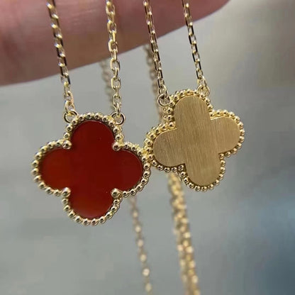 [Liorra]CLOVER 15MM CARNELIAN SINGLE FLOWER NECKLACE