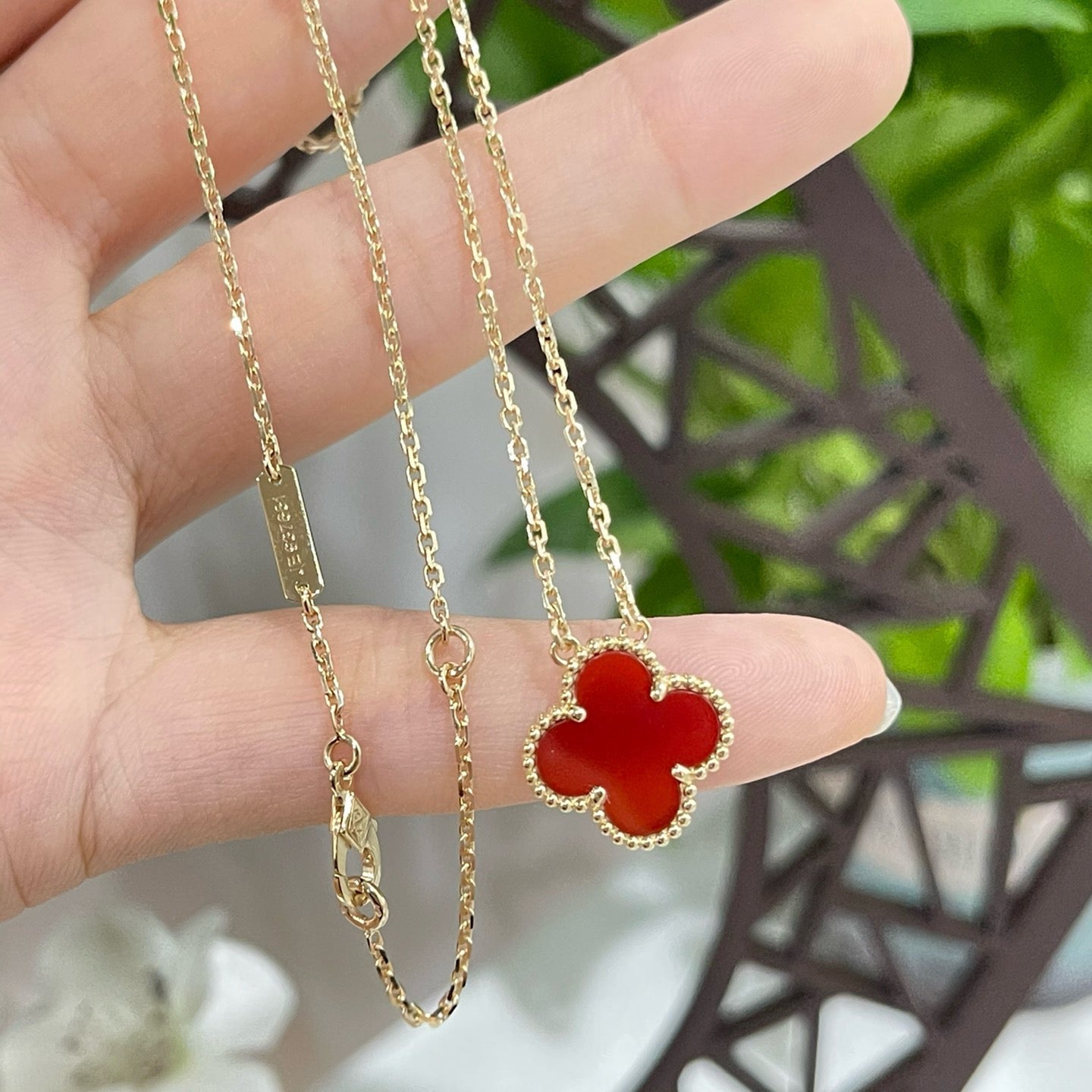 [Liorra]CLOVER 15MM CARNELIAN SINGLE FLOWER NECKLACE