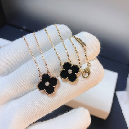 [Liorra]CLOVER 15MM DIAMOND ONYX NECKLACE