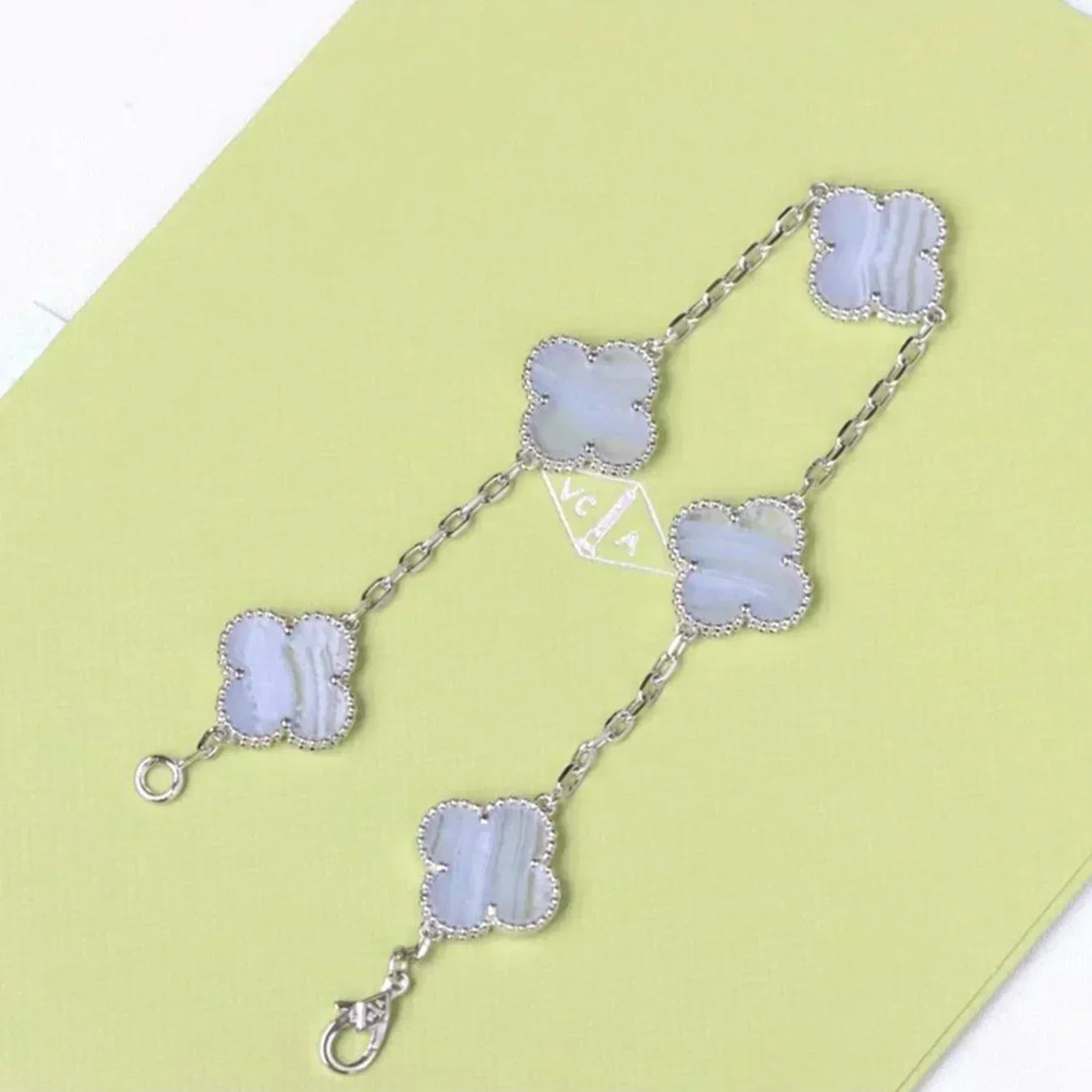 [Liorra] CLOVER 5 MOTIF PURPLE CHALCEDONY BRACELET COLLECTION
