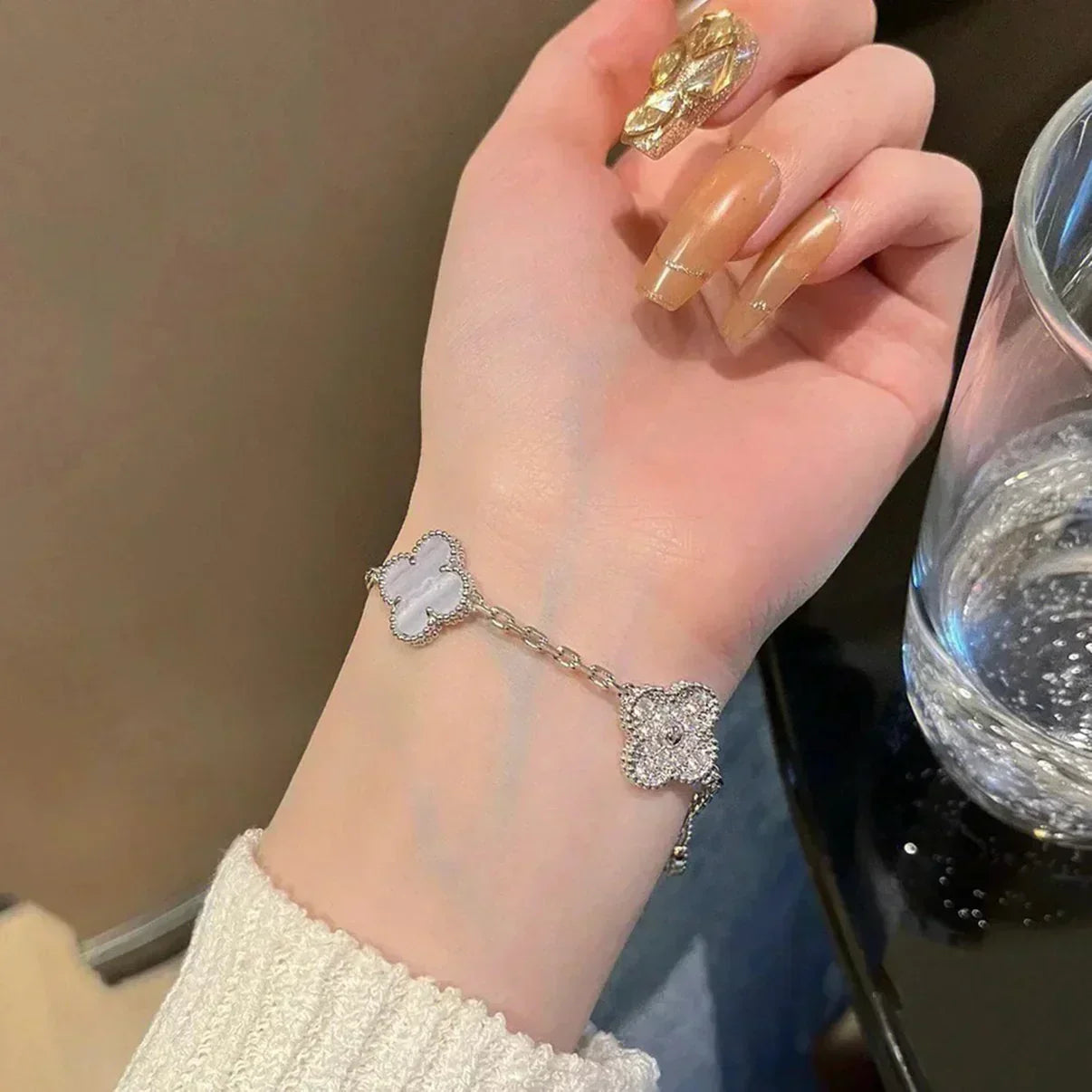 [Liorra] CLOVER 5 MOTIF PURPLE CHALCEDONY BRACELET COLLECTION