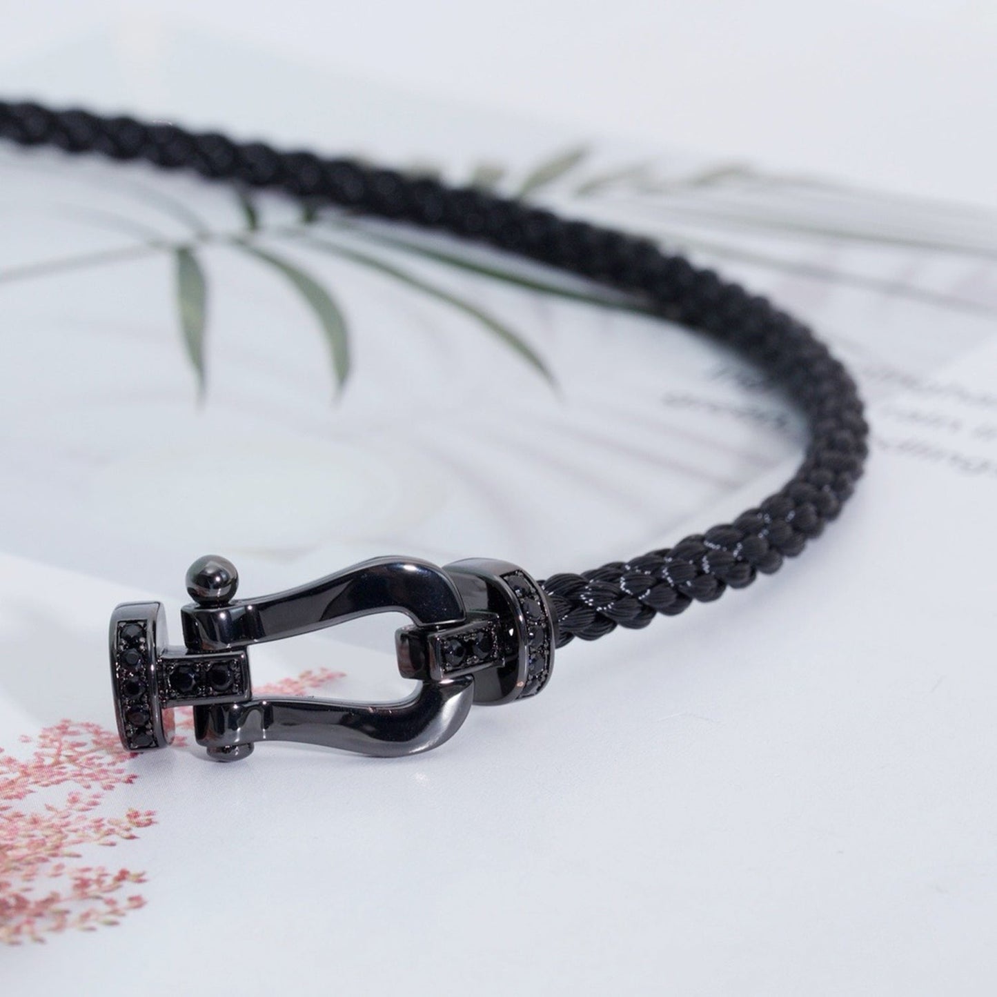 [Liorra]FORCE LARGE SERIES HORSESHOE BLACK SAMURAI BRACELET