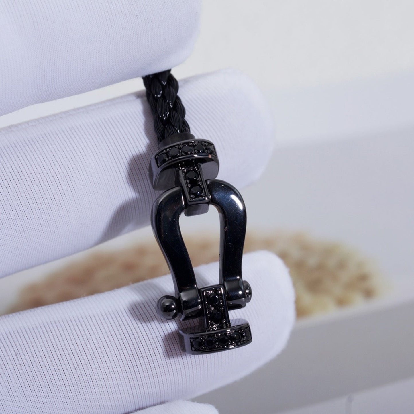 [Liorra]FORCE LARGE SERIES HORSESHOE BLACK SAMURAI BRACELET