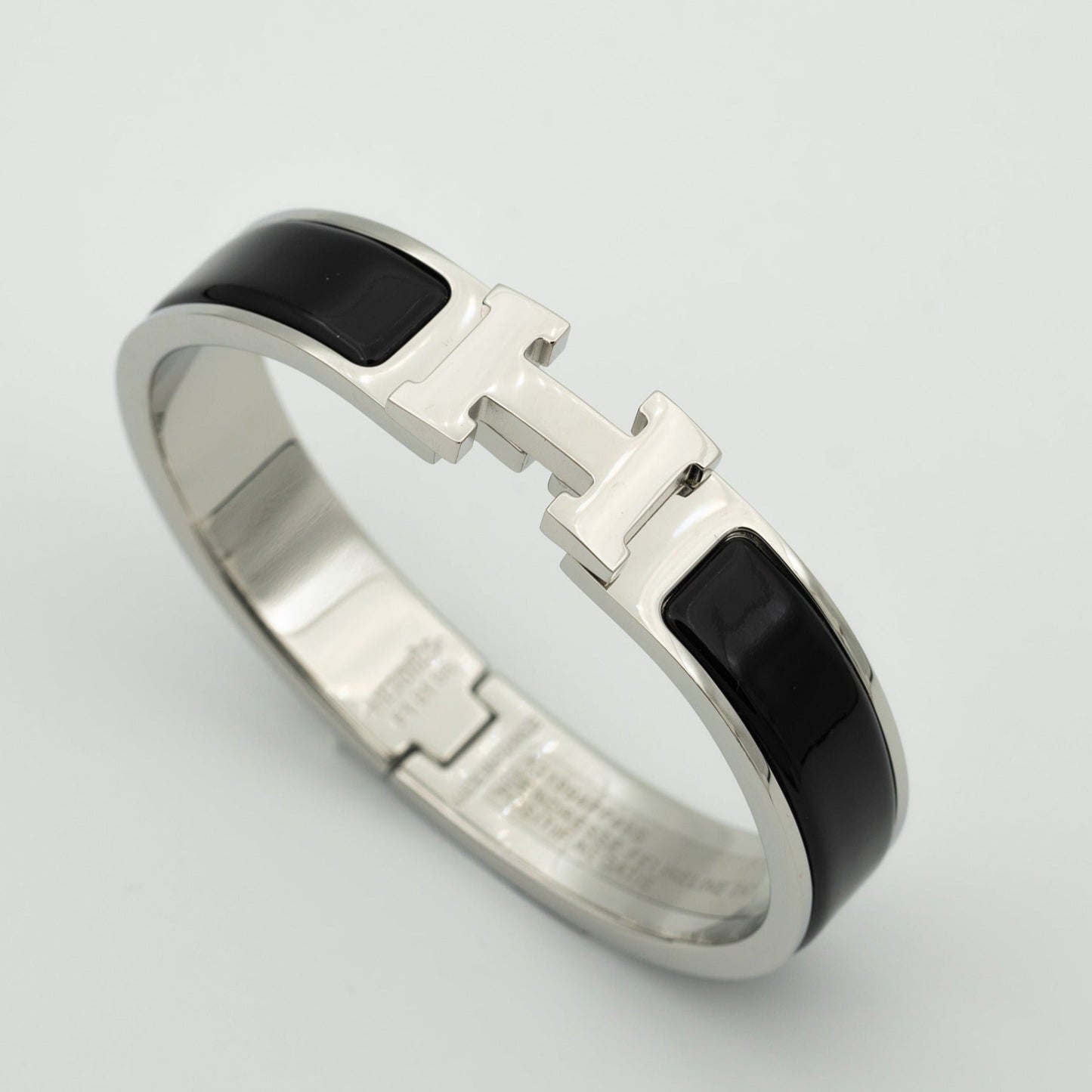 [Liorra]H BLACK BRACELET