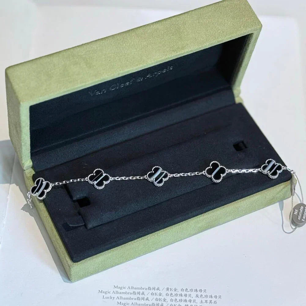 [Liorra] CLOVER 5 MOTIF PULSAR STONE BRACELET COLLECTION