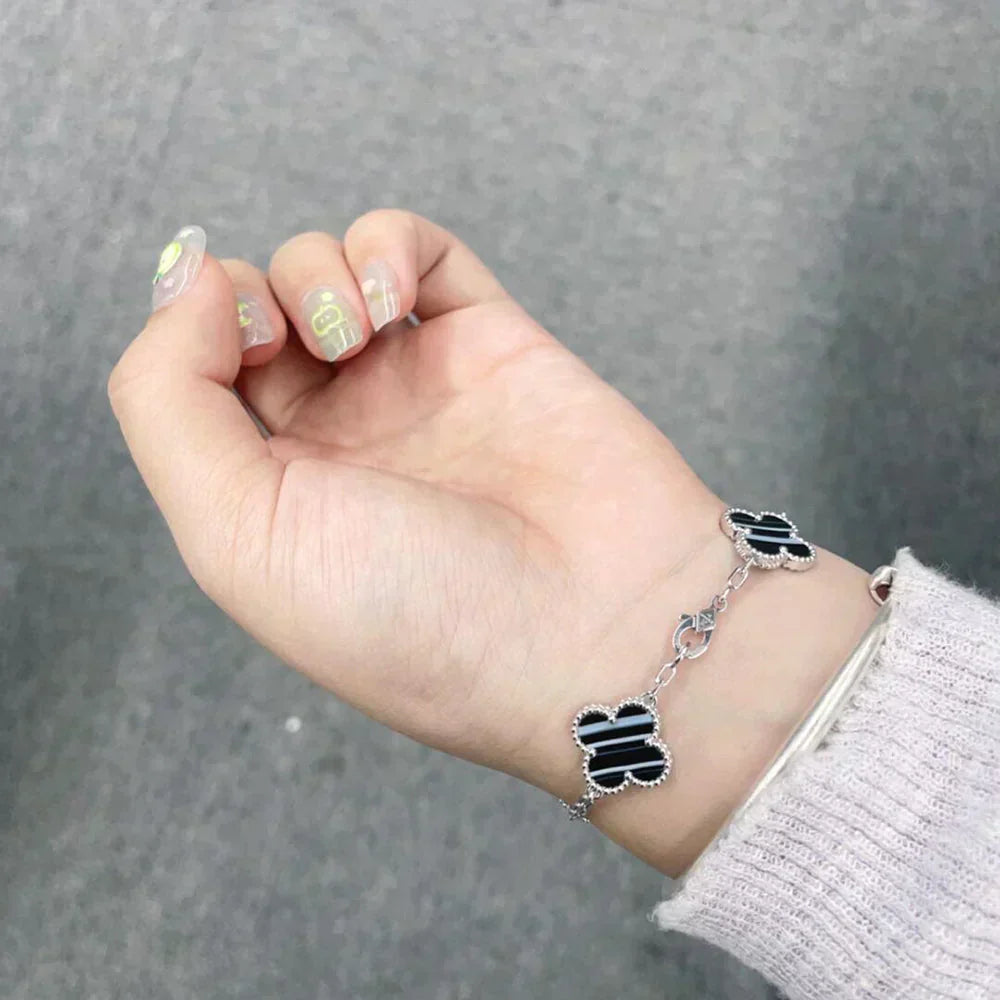 [Liorra] CLOVER 5 MOTIF PULSAR STONE BRACELET COLLECTION