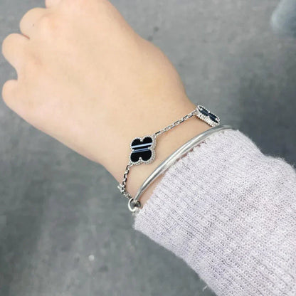[Liorra] CLOVER 5 MOTIF PULSAR STONE BRACELET COLLECTION