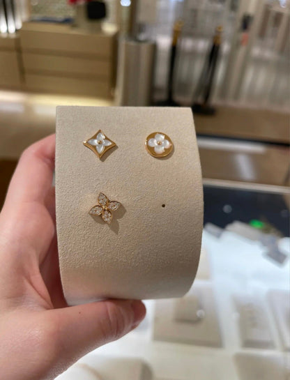 [Liorra]STAR BLOSSOM STUD EARRINGS PINK GOLD DIAMONDS