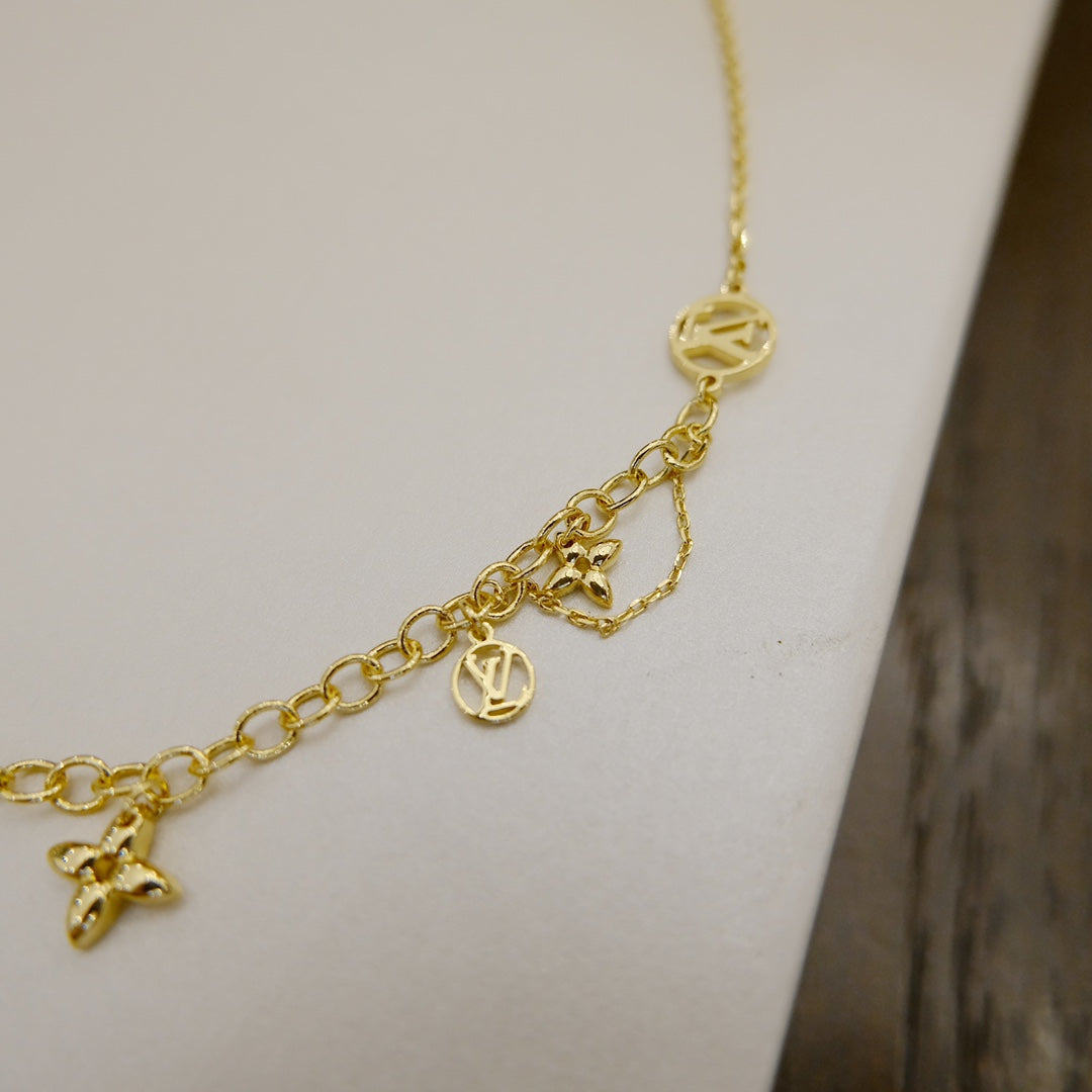 [Liorra]BLOOMING SUPPLE NECKLACE BRASS