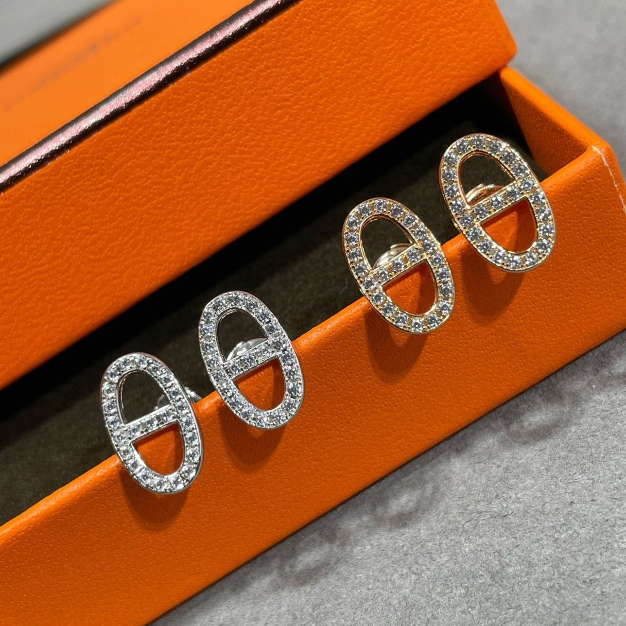 [Liorra]HM FULL DIAMOND PIG NOSE STUD EARRINGS