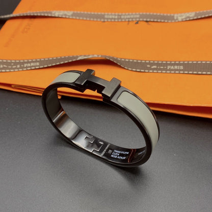 [Liorra]CLIC HM SO BLACK GREY BRACELET