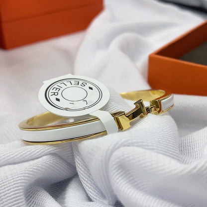 [Liorra]CLASSIC HM CLIC WHITE 8MM ENAMEL BRACELET