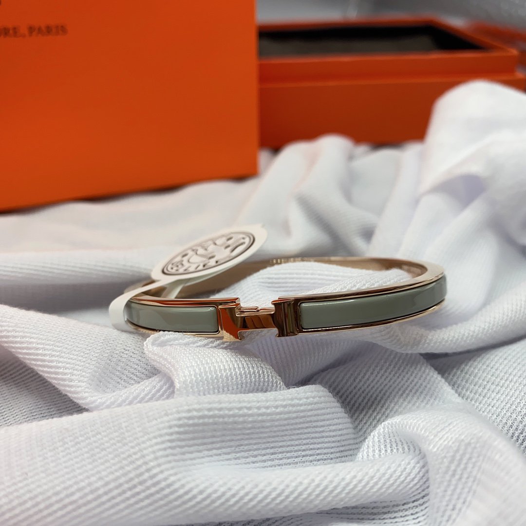 [Liorra]CLASSIC HM CLIC GREEN 8MM ENAMEL BRACELET