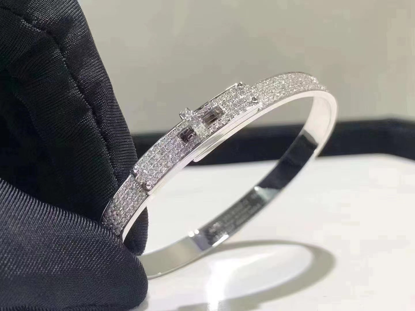 [Liorra]HM KELLY BRACELET IN SILVER AND FULL PAVE DIAMOND