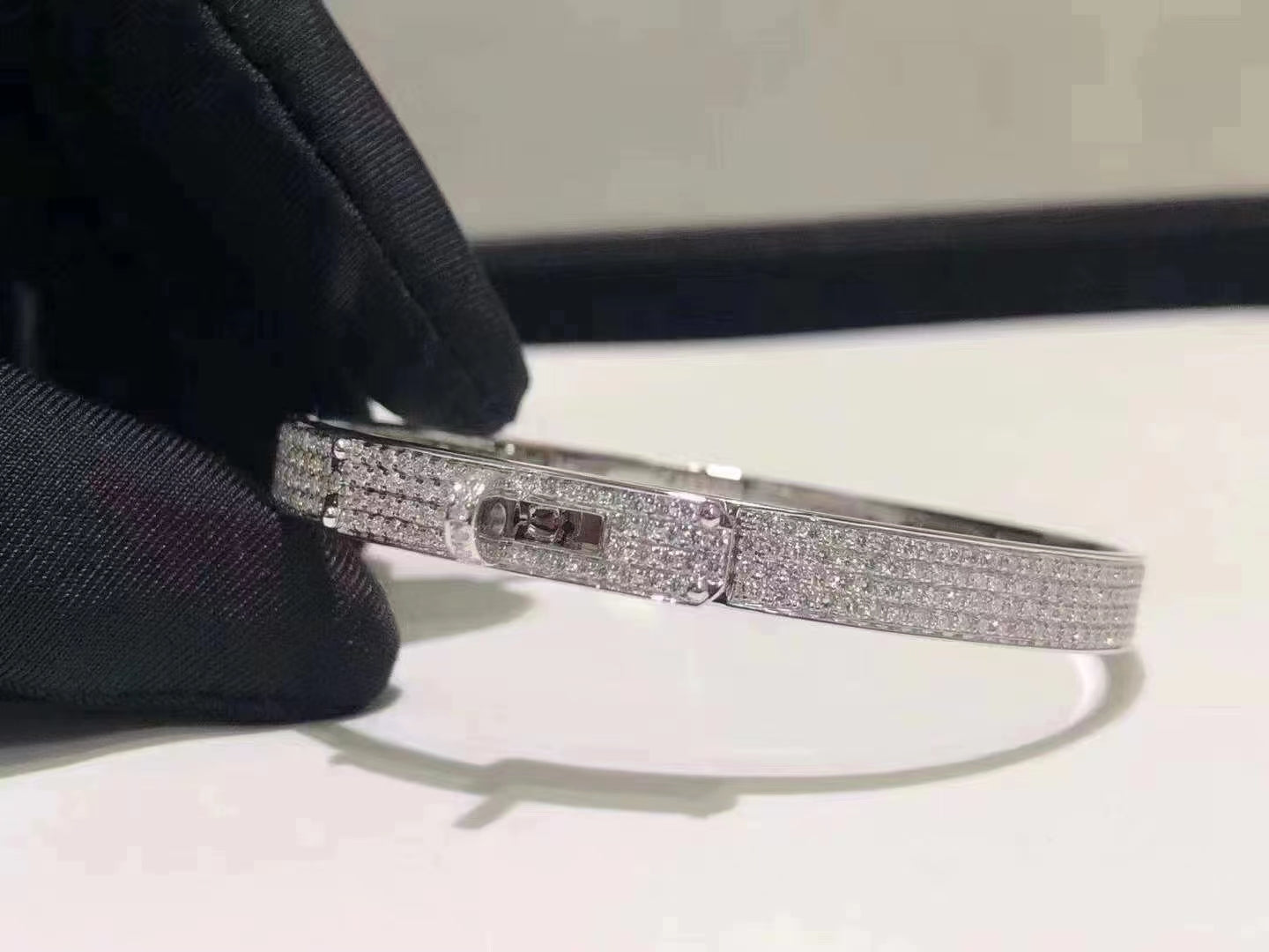 [Liorra]HM KELLY BRACELET IN SILVER AND FULL PAVE DIAMOND