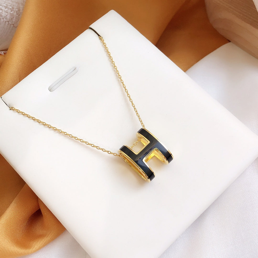 [Liorra]HM CLIC BLACK ENAMEL GOLD NECKLACE