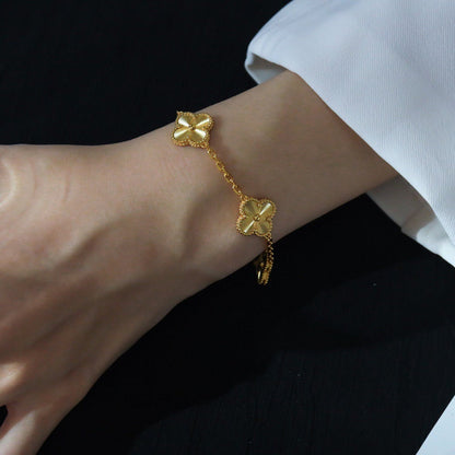 [Liorra] CLOVER 5 MOTIF LASER BRACELET COLLECTION