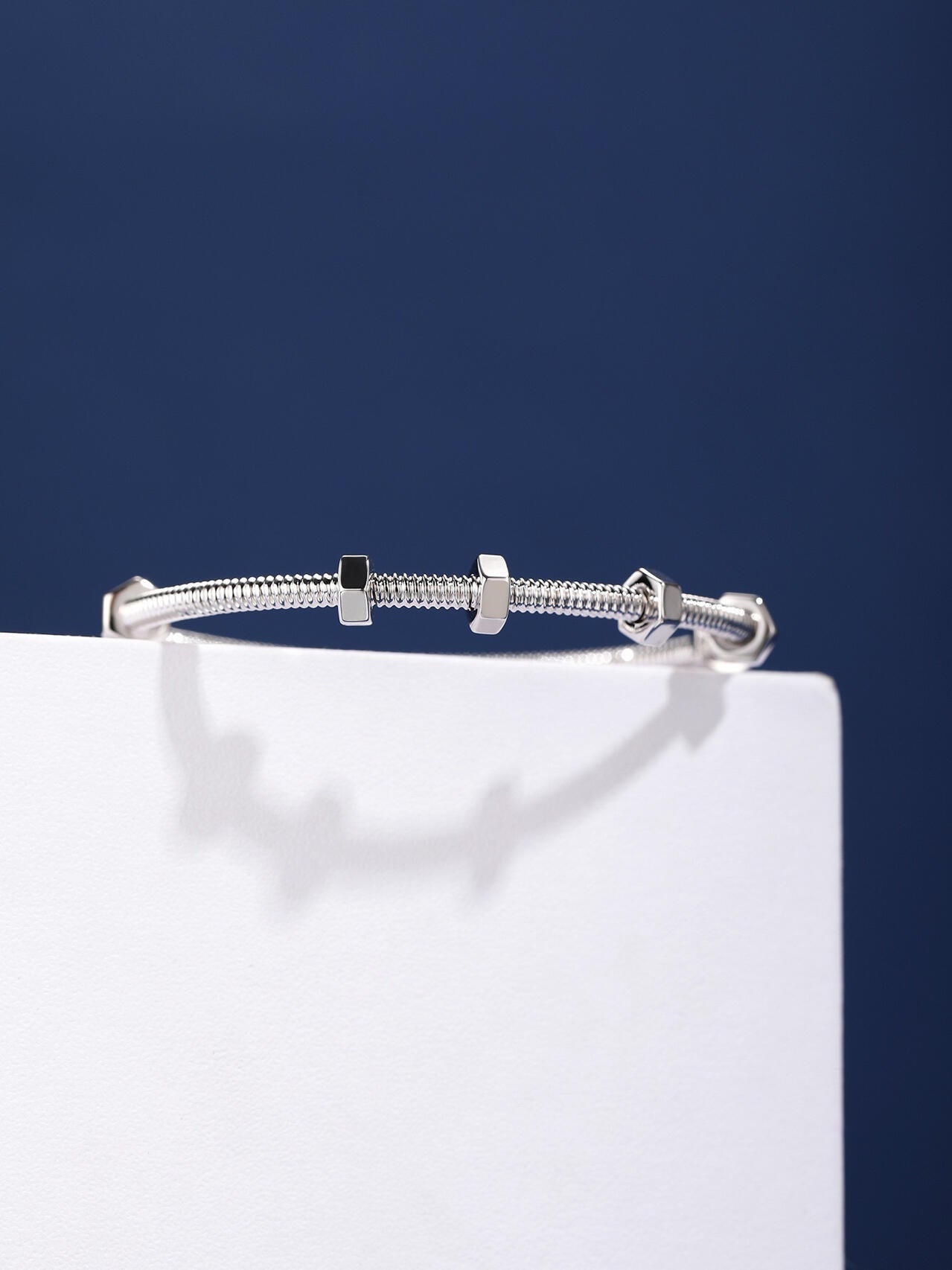 [Liorra jewelrys]CT THREADED BRACELET