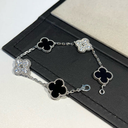 [Liorra] CLOVER 5 MOTIF ONYXS BRACELET COLLECTION