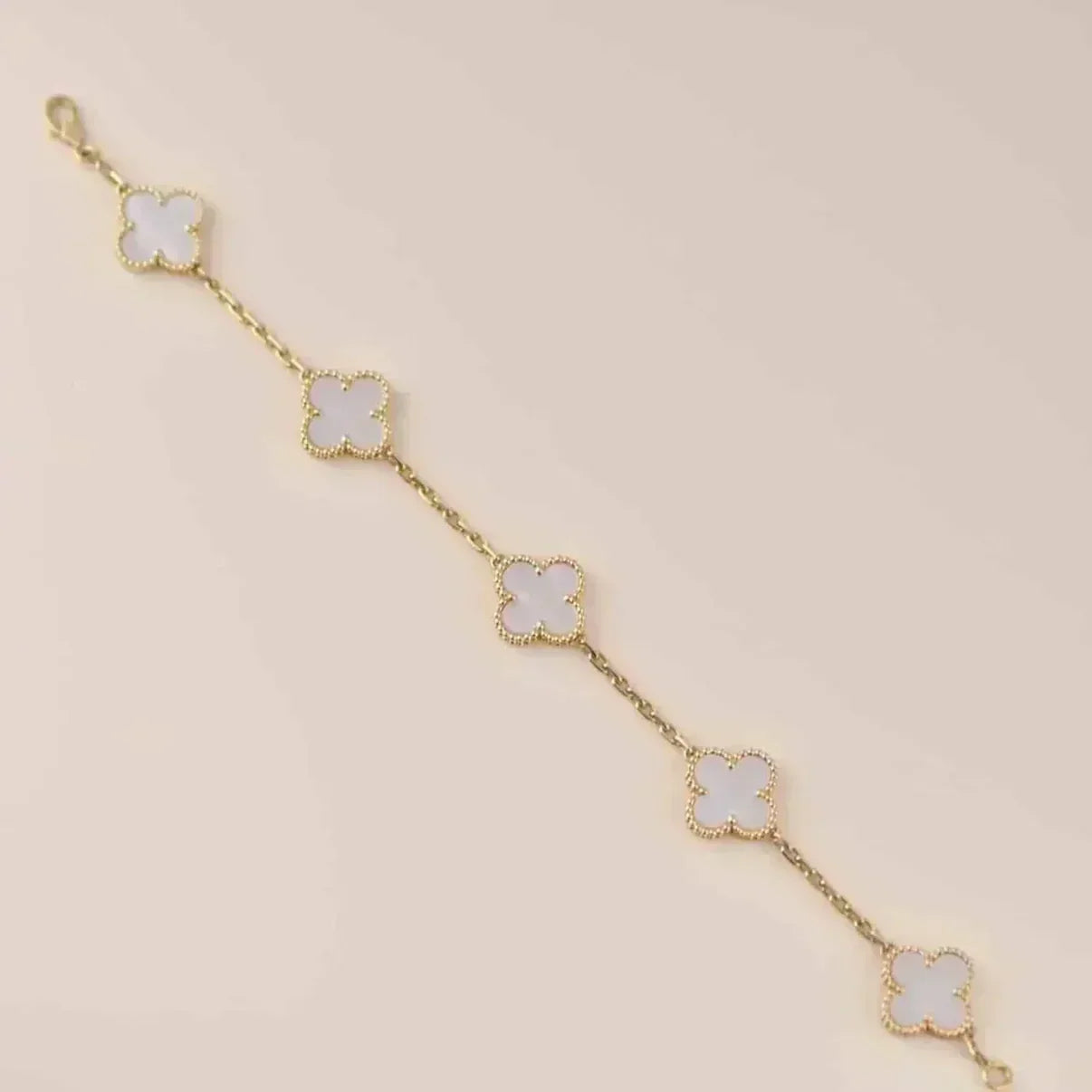 [Liorra]CLOVER WHITE PEARL MOP 5 MOTIF BRACELET COLLECTION