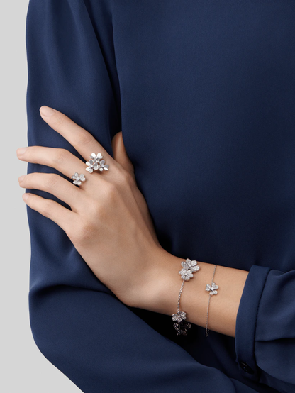 [Liorra]FRIVOLE SILVER FLOWER DIAMOND BRACELET