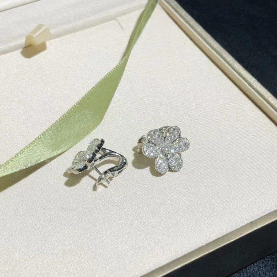 [Liorra]FRIVOLE SILVER FLOWER DIAMOND EARRINGS
