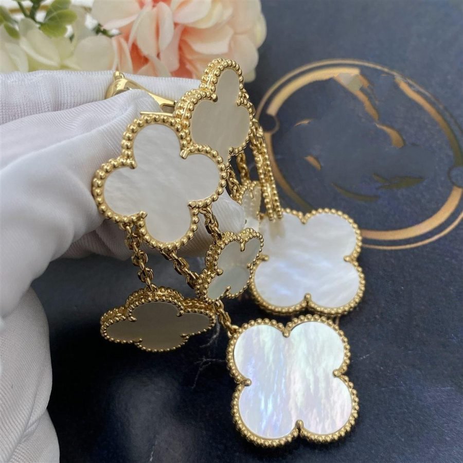 [Liorra]CLOVER EARRINGS WHITE MOP 4 MOTIFS GOLD