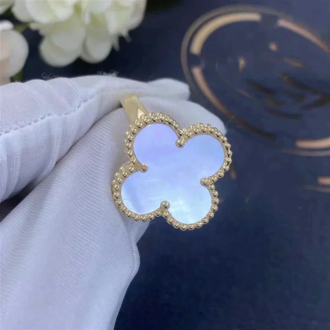 [Liorra]CLOVER WHITE MOP RING
