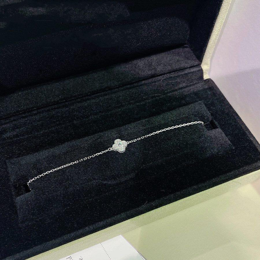 [Liorra]CLOVER  SINGLE FLOWER BRACELET SILVER