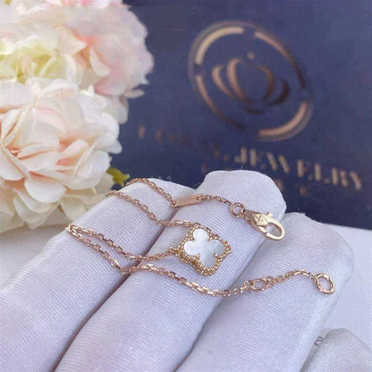 [Liorra]CLOVER WHITE MOP SINGLE FLOWER BRACELET