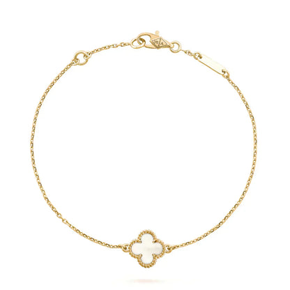 [Liorra]CLOVER WHITE MOP SINGLE FLOWER BRACELET