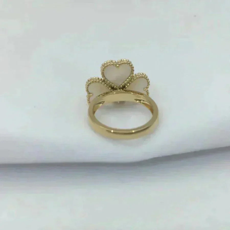 [Liorra]SWEET CLOVER WHITE MOP RING