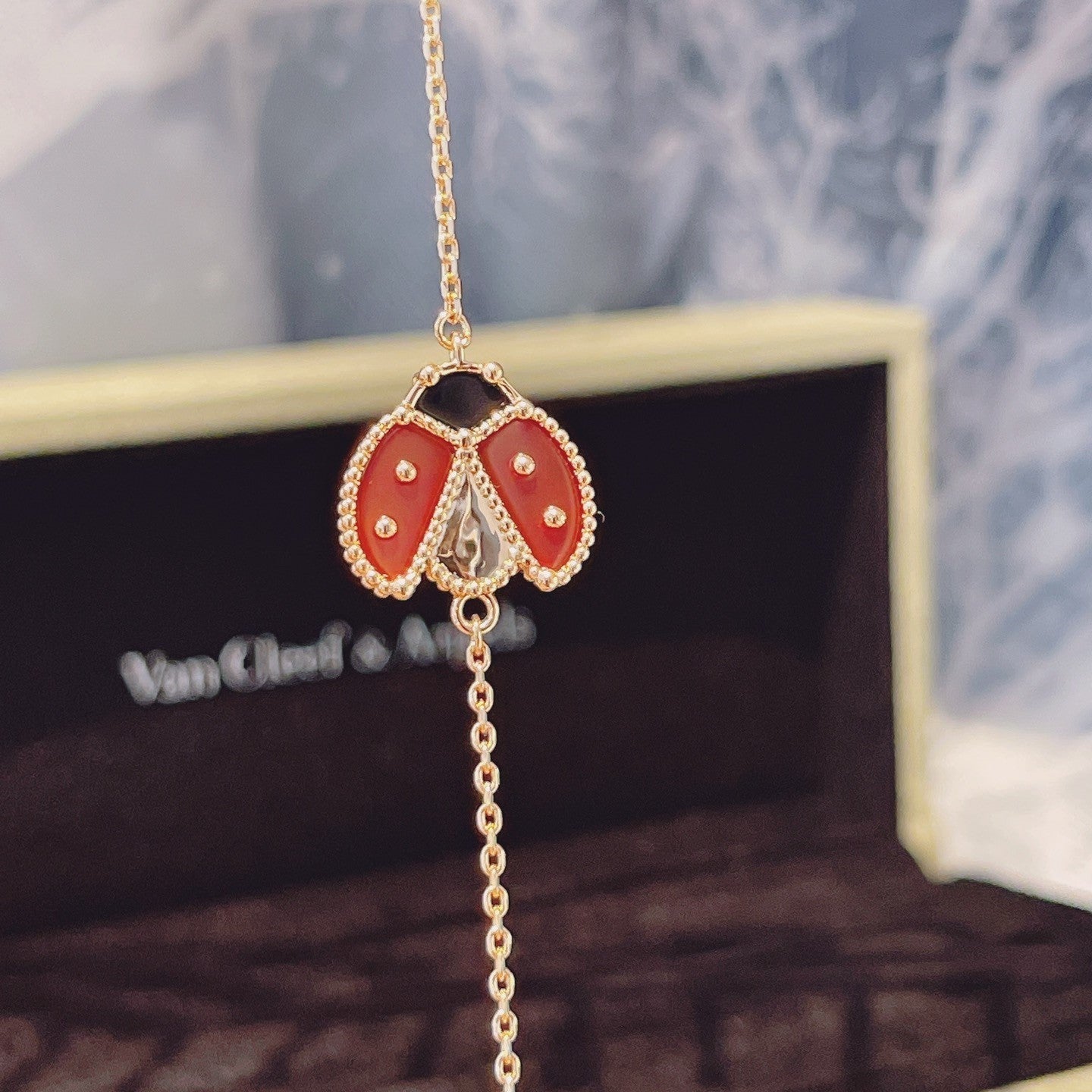 [Liorra]LUCKY SPRING 1 MOTIF PINK GOLD BRACELET