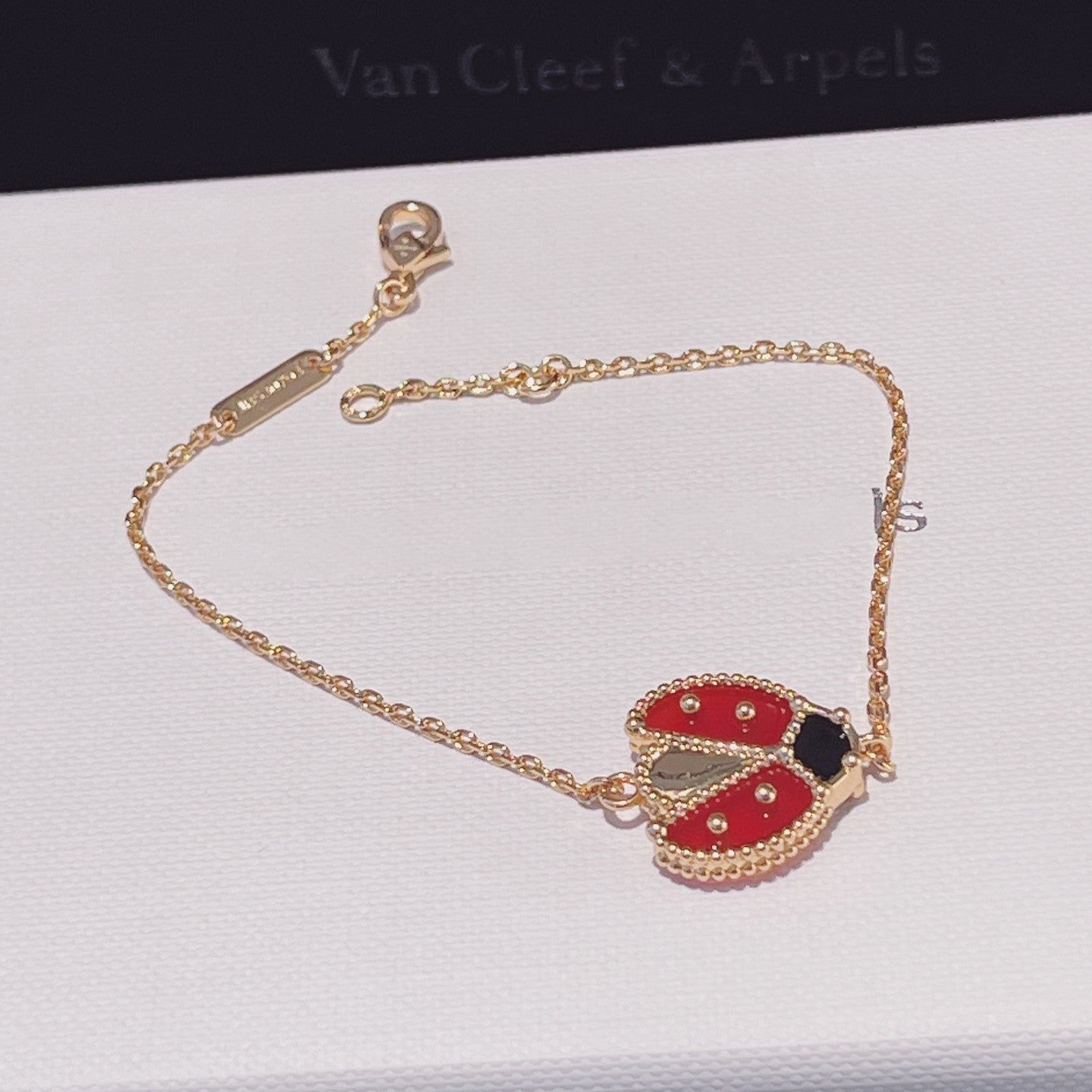 [Liorra]LUCKY SPRING 1 MOTIF PINK GOLD BRACELET