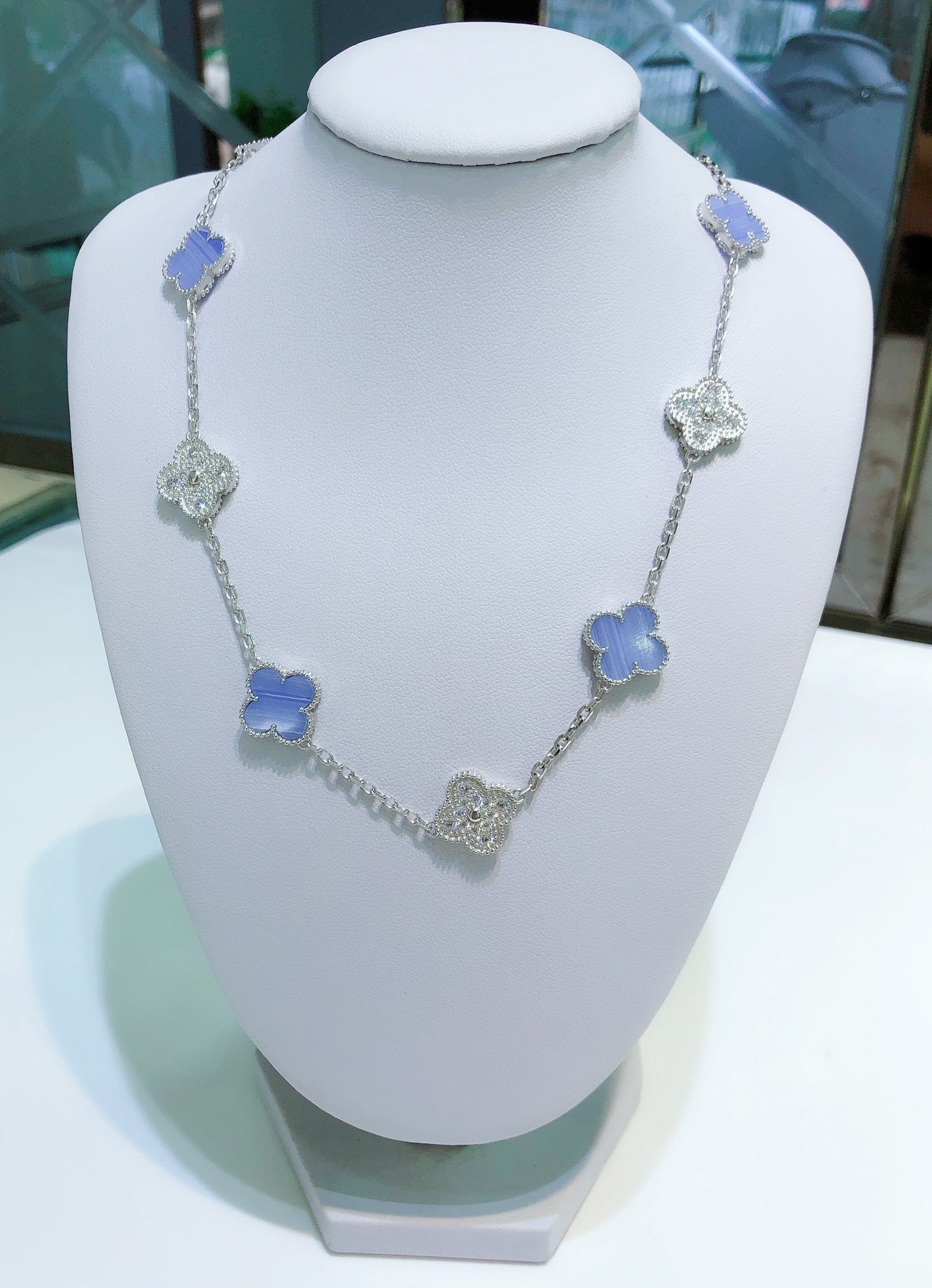 [Liorra]CLOVER 10 MOTIFS CHALCEDONY DIAMONDS SILVER NECKLACE